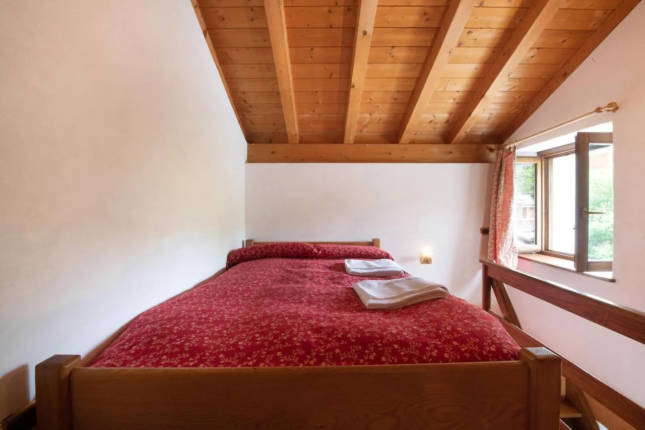 Apartment Appartamentino Su 2 Livelli Dosso del Liro